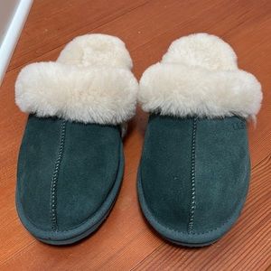 LL Bean Women’s Wicked Good Shearling-Lined Slides